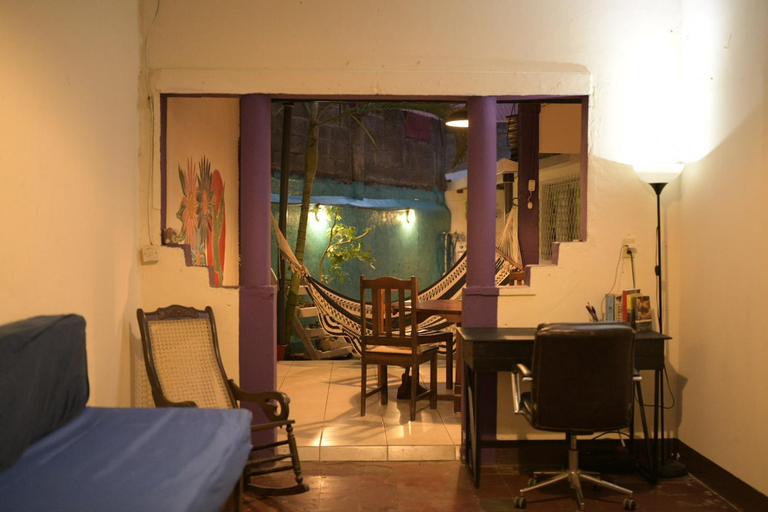 2, Casa Caballito, León