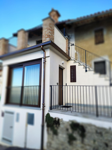 Exterior view 4, Casa Mantel Panoramic view in Langhe, Cuneo