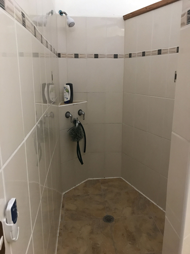 Bathroom 4, Wikkid Resort, Roatán