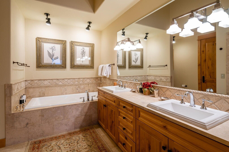 Bathroom 2, Penthouse 4 3 Bedroom Lodge by Moonlight Basin Lodging, Madison