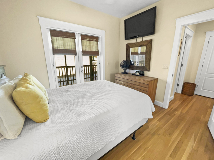 Bedroom 3, Mare E Sole 2 Bedroom Home by RedAwning, Walton