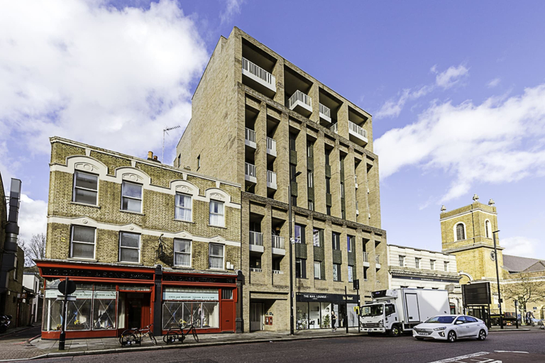 Exterior & Views, Beautiful One Bed Apartment in East Putney, London