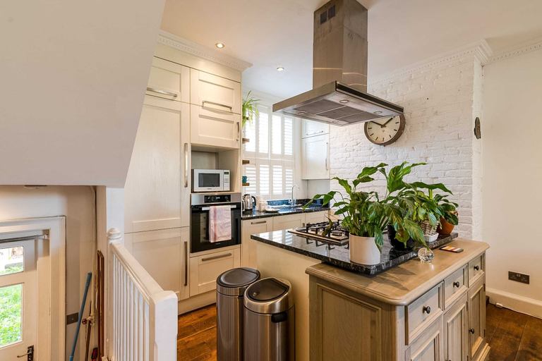 Others 4, Historic 18th Century Terrace House, London