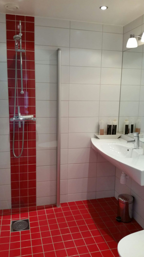 Bathroom 4, Brösarps Gästgifveri & SPA, Tomelilla