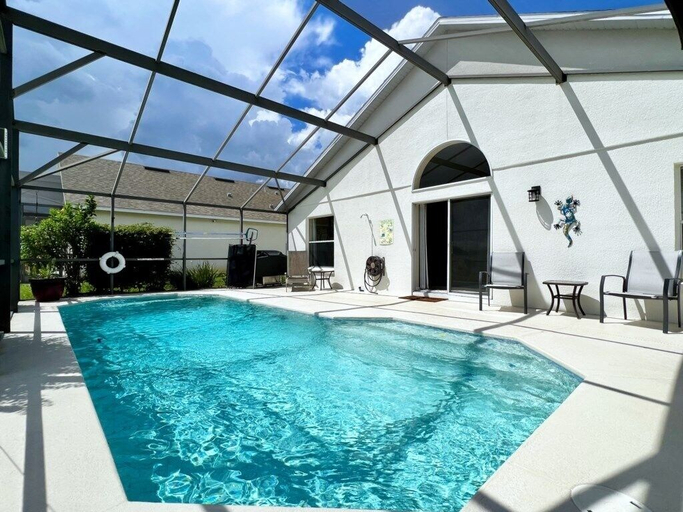 Sport & Beauty 4, 3 Bed Pool Home With Video Arcade Games 3 Bedroom Home by RedAwning, Polk