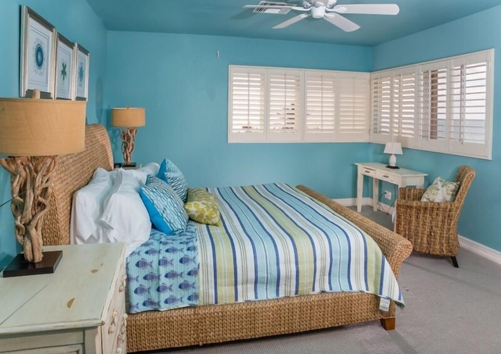 Bedroom 3, Conch 4 Bedroom Townhouse by RedAwning, Lee