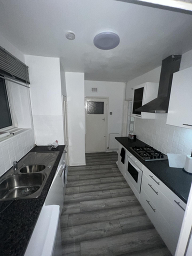 Others 4, a two Bedroom Cosy Hideaway Based in Greenwich, London