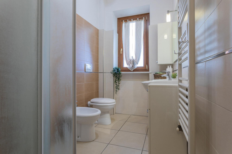 Bathroom 5, Tripoli 151 - Ludo s House, Torino