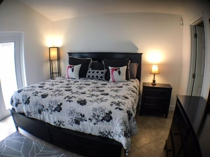 Bedroom 3, South Facing Pool - Bright Sunny ! 3 Bedroom Home by RedAwning, Polk