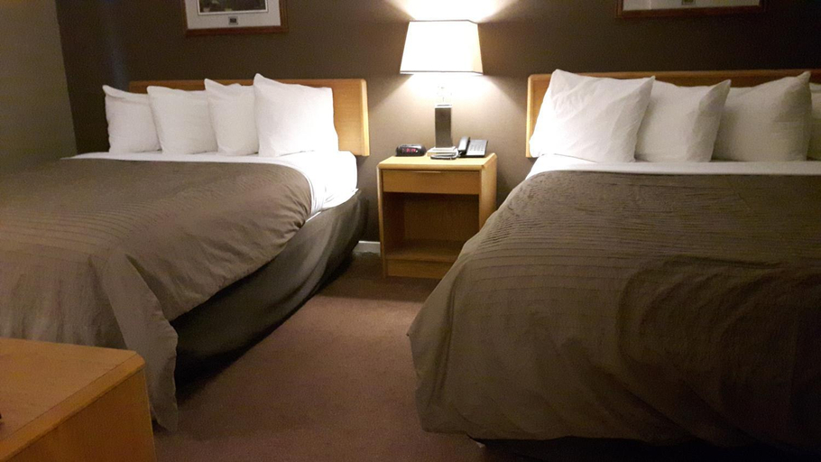 Others 4, Canway Inn & Suites, Division No. 17