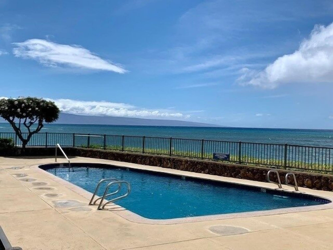 Sport & Beauty, Kahana Reef #310 1 Bedroom Condo by RedAwning, Maui