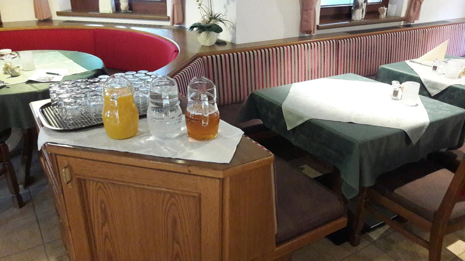 Food & Drinks 4, Apart Felsenhof, Imst