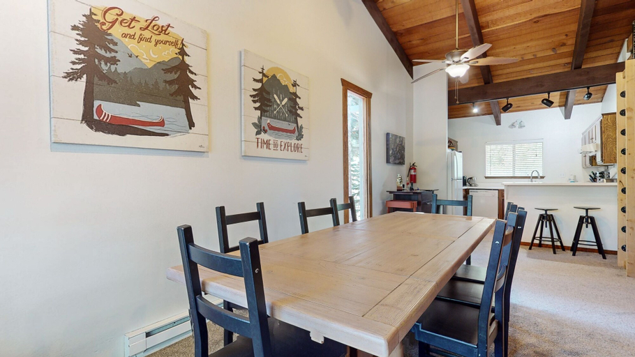 Dining 2, Lakeview Lodge #2 2 Bedroom Condo by RedAwning, Mono