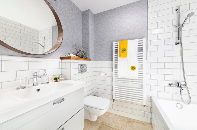 Bathroom, Kincsem Kastely, Sárospatak