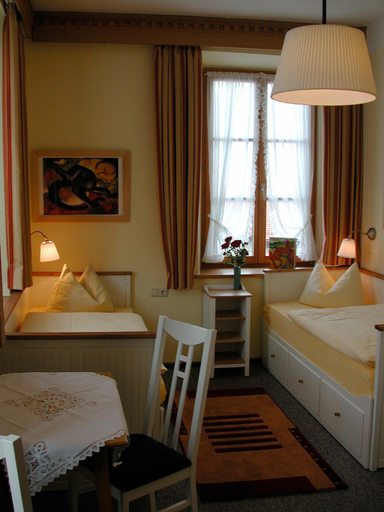 Bedroom, Hotel Waltraud Garni, Bad Tölz-Wolfratshausen