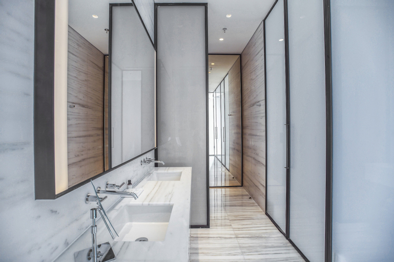 Bathroom 29