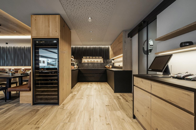 Food & Drinks 5, Gasthof Sonne snc, Bolzano