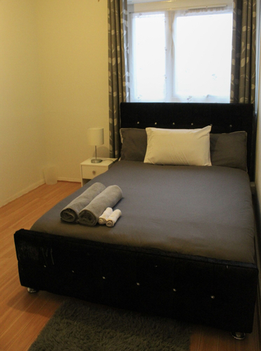 Bedroom 2, Lovely 2-bed Apartment in London, London