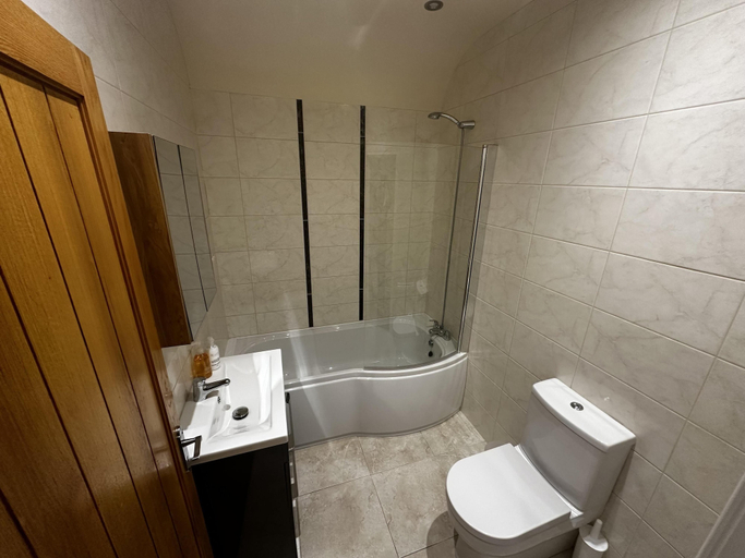 Bathroom 4, Cosy Barn Conversion in the Mournes, Newry, Mourne and Down