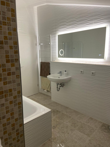 Bathroom 2, Sleep2Fly Hamburg-Airport, Hamburg