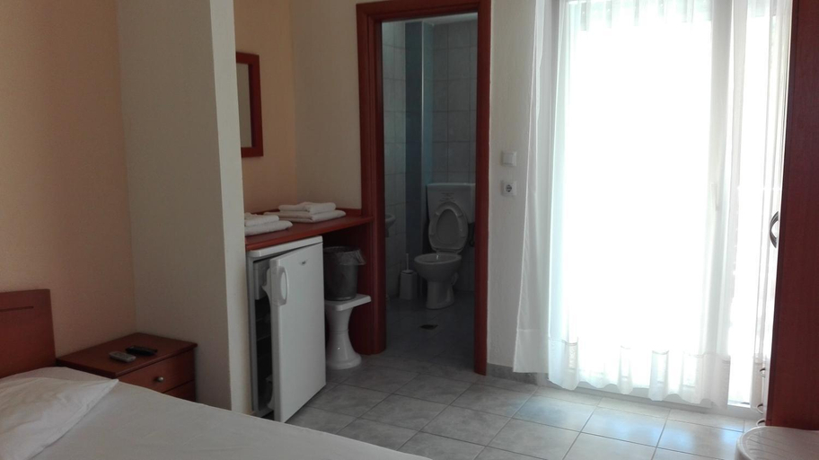 Bedroom 3, Familia Hotel, Central Macedonia