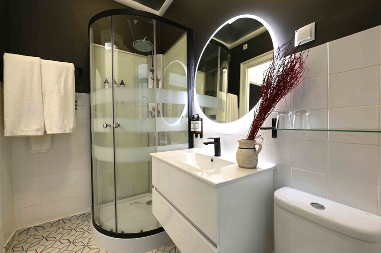Bathroom 4, Sapateiros 44, Lisbon