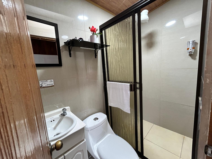 Bathroom 4, Hotel las Ardillas Monteverde, Puntarenas