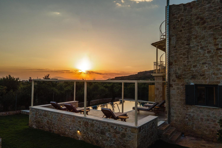 Room 2, Villa Nora in Ditiki Mani, Peloponnese