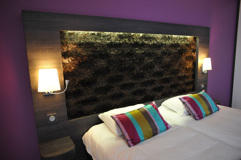 Bedroom 3, The Originals Boutique, Hôtel Le Lion d'Or, Ille-et-Vilaine