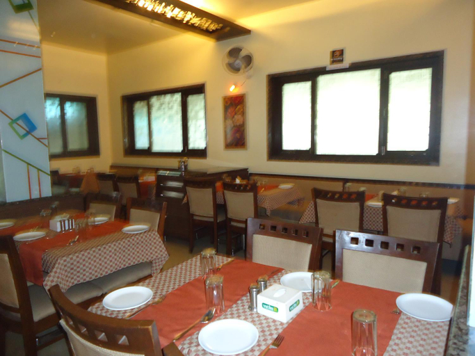 Food & Drinks 4, Hotel Stafi, Pune