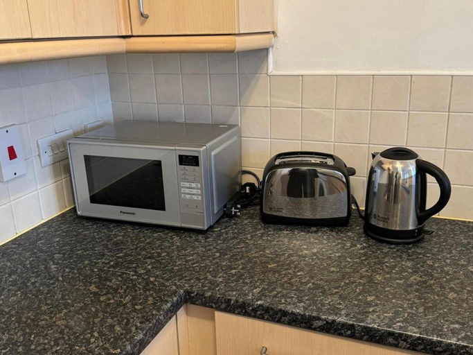 Private kitchen 5, Apt Sleeps5-parkg-netflix-near City Centre/etihad, Manchester