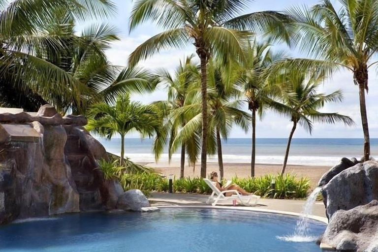Sport & Beauty 4, Elegant Beachfront Condo at Diamonte del Sol - 801s by RedAwning, Garabito