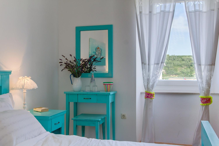 Bedroom 2, Hotel Sansegus, Susak