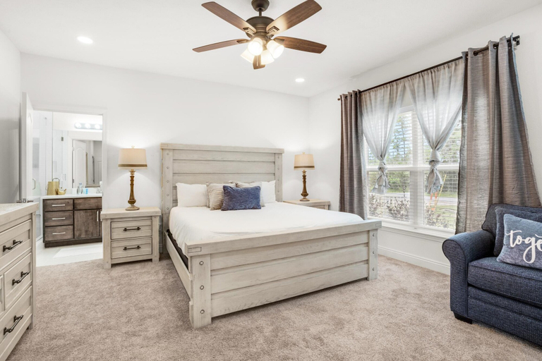 Bedroom 1, Rustic Oasis, Bay