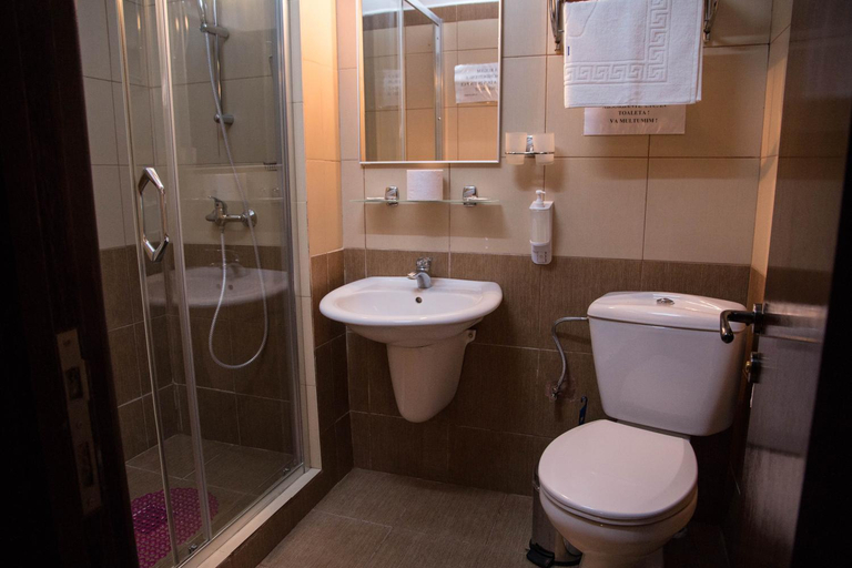 Bathroom, Hotel Ioana, Constanta