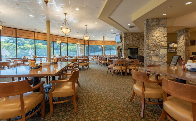 Food & Drinks, River's Creek 4 Bedroom Cabin by RedAwning, Stone