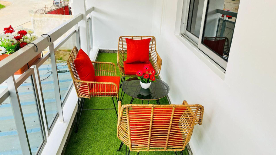 Others 5, Large Studio at Your Disposal in Abidjan, Abidjan
