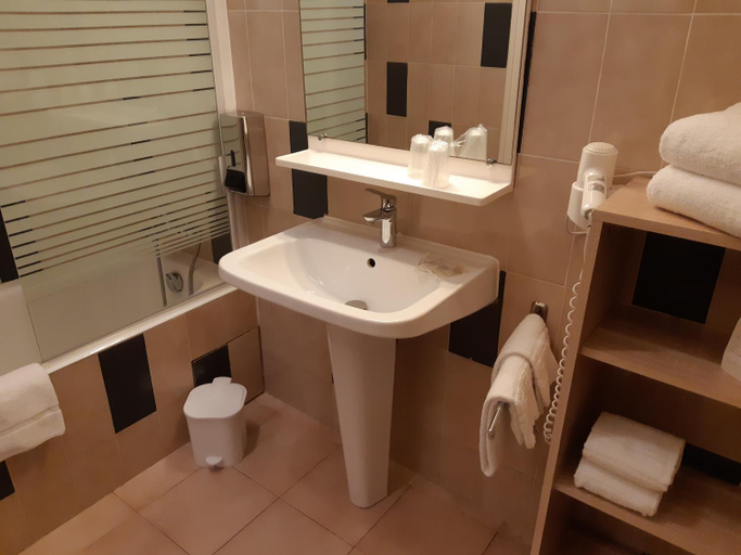 Bathroom 4, Hotel Beach, Corse-du-Sud