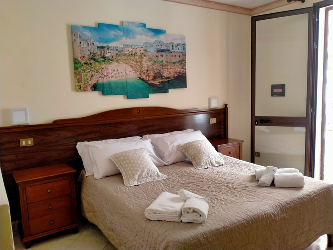 Bedroom 4, HOTEL GROTTICELLI, Trapani