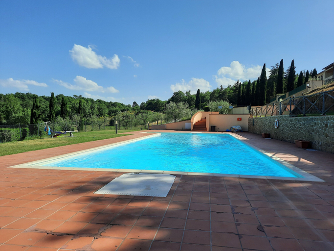 Pool 5, Duplex Tuscan Home - View and Pool Sleeps 4-6, Arezzo