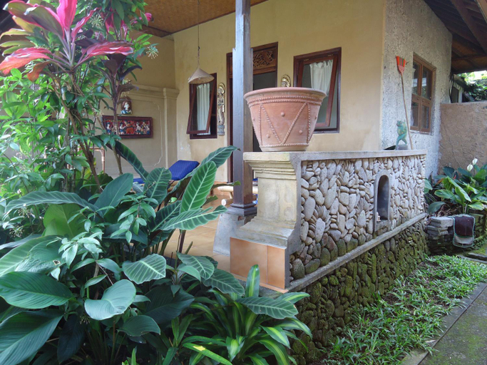 Exterior & Views 1, Pondok Kecil Bungalow, Gianyar