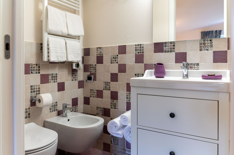 Bathroom 4, La Vignana - Cinque Terre, La Spezia