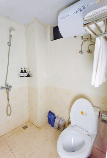 Bathroom 3, Orange Mingwu Hotel, Chengdu