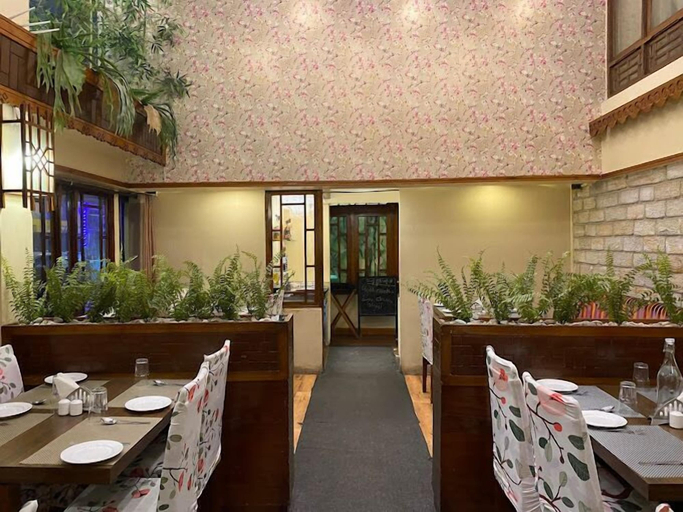 Food & Drinks, Sumitel Oriental, East Sikkim