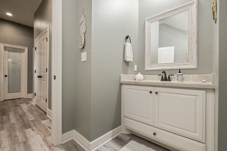 Bathroom 3, Kathleen's Retreat 5 Bedroom Home by RedAwning, Galveston