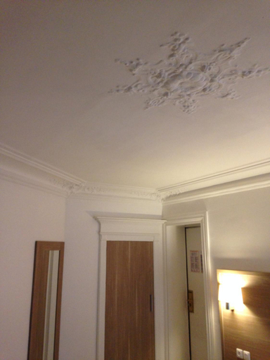 Others 5, Hotel Montana Lafayette, Paris