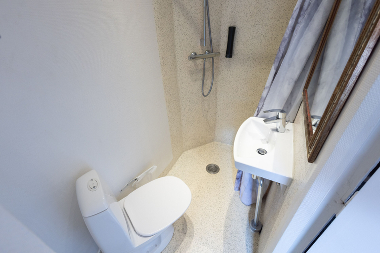 Bathroom 5, Milling Hotel Mini 19, Odense