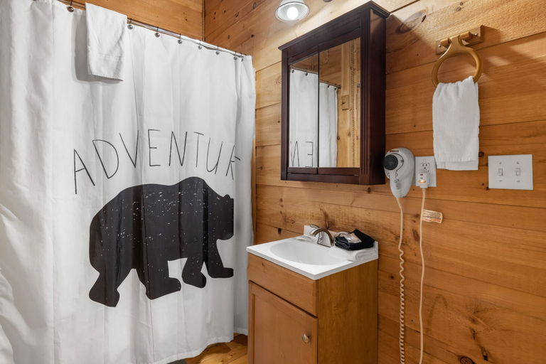 Bathroom 3, Games With A View 3 Bedroom Cabin by RedAwning, Sevier
