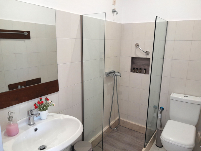 Bathroom 5, Villa Maroula, South Aegean
