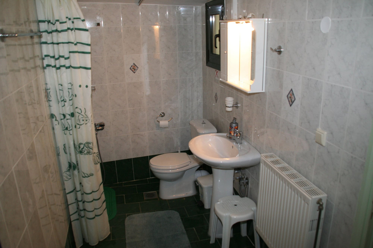 Bathroom 4, Stratos Villas, Crete